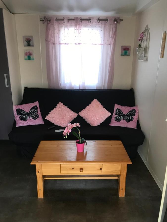 Mobilhome En Face Des Plages Hyeres Bagian luar foto